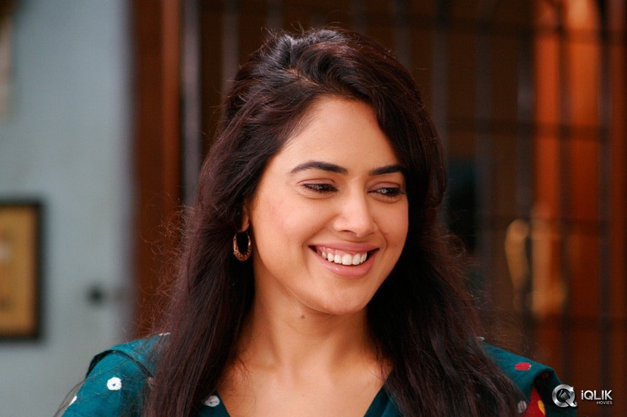 Sameera-Reddy